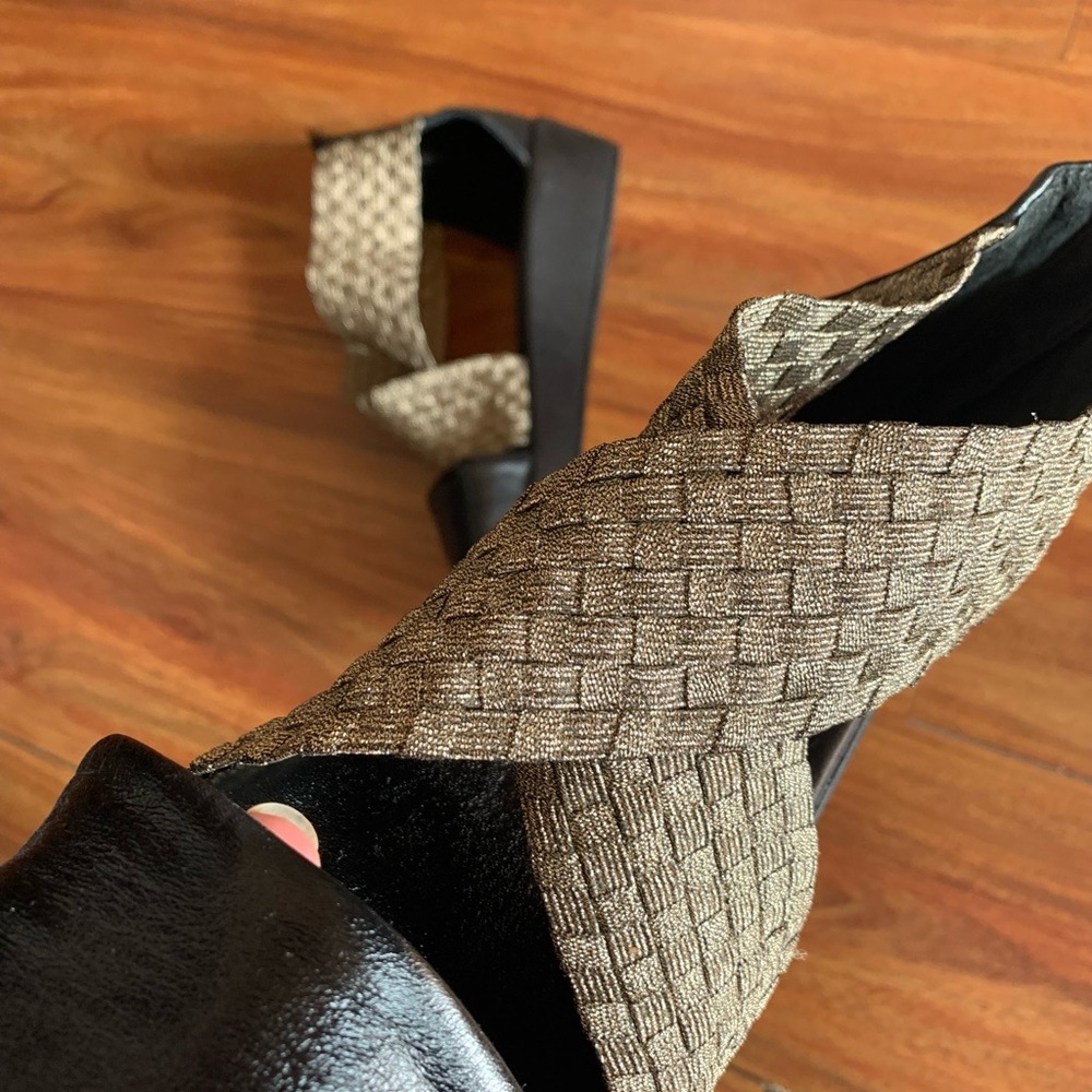 🆕❤️Bernie Mev. Sandals - Picture 5 of 6
